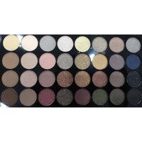 BẢNG MẮT Revolution Ultra 32 Shade Eyeshadow Palette - Flawless