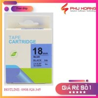 Băng mực in nhãn SC18BW/LK-5WBN sử dụng cho máy in Tepra và Espon chữ đen nền xanh dương khổ rộng 18mm