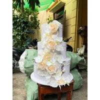Bánh kem giả trang trí tiệc Cưới 3 tầng tone kem