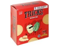 Banh khoai tay Tricks kim chi hop 120g