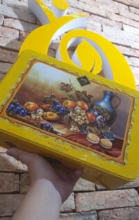 Bánh Lucky – hộp thiếc 350g vàng