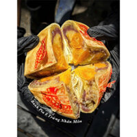 Bánh pía Khoai môn sầu riêng tươi 8 trứng muối - Hộp 550g