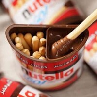 BÁNH QUE CHẤM SOCOLA NUTELLA