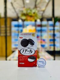 Bánh quy socola YBC Noir nhân kem sữa vani (166.4g)