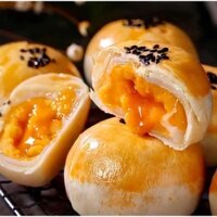 Bánh trứng muối tan chảy