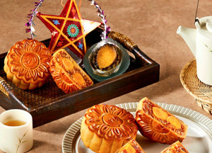 Bánh trung thu Givral Combo Sum Vầy 2 - Hộp 4 Bánh 200gr