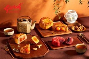 Bánh trung thu Givral Combo Sum Vầy 1 - 200gr, 2 trứng, 4 bánh