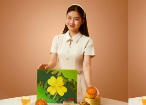 Bánh trung thu Givral Combo Tết đoàn viên 2 - 150gr, 1 trứng, 4 bánh