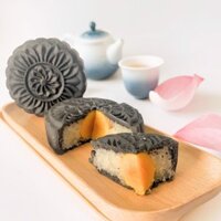 Bánh trung thu handmade - than tre sữa dừa trứng muối
