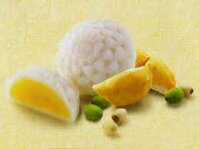 Bánh Trung Thu Kinh Đô Dẻo Sầu Riêng Hạt Sen 0 Trứng 250g