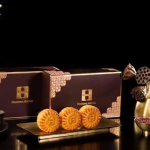 Bánh trung thu Madame Hương 2022 hộp Hàng Bài Phố - 2 bánh