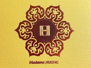 Bánh trung thu Madame Hương 2022 hộp Hàng Bài Phố - 2 bánh