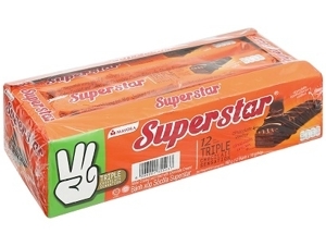 Bánh xốp phủ kem socola Superstar hộp 216g