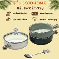 Bát Ăn Mì Tô sứ có tay cầm kèm nắp muỗng gấu bearbrick siêu Cute Ca Úp Mì Đa Năng Có Nắp Hình Gấu Bạc Cao Cấp P040- JOJO