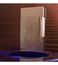 Bật lửa Dupont màu hồng sóng lên