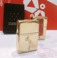 Bật lửa, Hộp quẹt Zippo, khắc chìm hình Cô Gái Gió, bản chặt góc, đầu bằng đít bằng, hàng loại 1 vỏ bằng đồng có tem đỏ