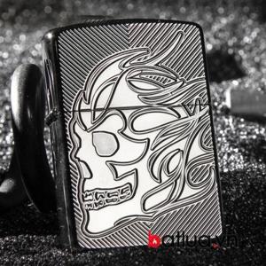 Bật lửa Zippo 29230 - Armor Deep Carved Flaming Skull