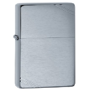 Bật lửa Zippo Brushed Chrome Vintage with Slashes 230