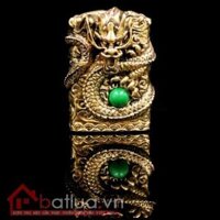 Bật lửa Zippo chính hãng đúc nguyên khối rồng vàng cuốn quanh ngọc bích -
