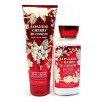 BATH & BODY WORKS-DƯỠNG THỂ HƯƠNG CHERRY