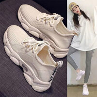Bay Dệt Giày Nữ Lưới Thoáng Khí Chạy Bộ Giày Thể Thao Bên Trong Tăng Chiều Cao Phù Hợp Với Nữ Trắng Thường Ngày