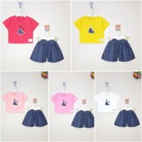 BB0584-A1 - Bộ cotton, quần đùi váy nơ giả jean, bé gái, thêu đắp hình cô gái, màu hồng đỏ, size to 9-14