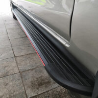 Bệ Bước Chân Toyota Innova Mẫu CR