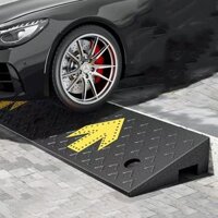 bệ bước chân tucson 2019 Thảm lót đường dốc tam giác thảm lót lề đường cửa bậc lên xuống dốc ô tô leo lề đường dốc răng ket nuoc oto bậc bước chân kona