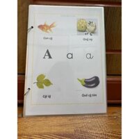 bé học bảng chữ cái