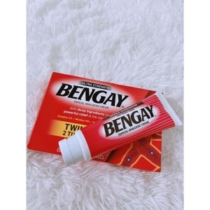 Kem xoa bóp giảm đau Bengay Ultra Strength 113g