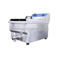 Bếp chiên gà bó xôi