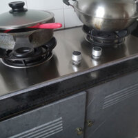 Bếp ga phía trên, bồn rửa mặt bên, đường nối đẹp, chống nấm mốc, chống ẩm, đường nối gạch, phòng tắm cơ bản