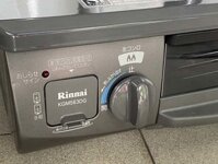 Bếp gas nội địa Nhật RINNAI KGM563DG có lò nướng mặt men còn mới keng