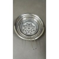 Bếp nướng than hoa đặt âm bàn cho quán nướng, có kiềng 3 chân, vừa nướng than, vừa nướng cồn