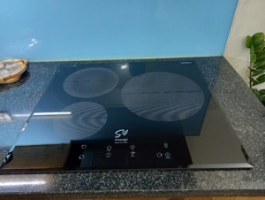 Bếp từ âm 3 vùng nấu Smaragd SI3-9999