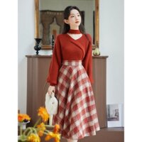 【Bess's house】áo len mongtoghi nữ+váy nữ sang chảnh，chân váy chữ a，áo len nữ，set đồ nữ mùa đông，Set Áo Len Tay Dài Và Chân Váy Họa Tiết Kẻ Sọc Thời Trang Mùa Thu Mới 2023 Dành Cho Bạn Nữ，set len nữ quảng châu，đồ bộ thu đông nữ，set váy nữ，bộ quần áo nữ