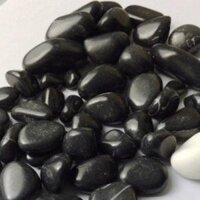 Bịch sỏi ĐEN 1 Kg trang trí hồ cá cảnh