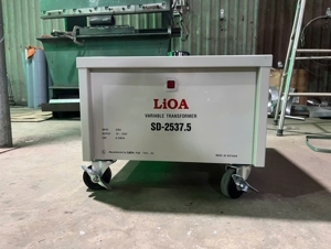 Biến áp vô cấp 1 PHA 8.25kVA LiOA SD-2537.5