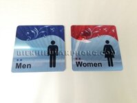 Biển nhà vệ sinh hình vuông hoa văn 15×15 cm