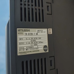 Biến tần Mitsubishi FR-D720-7.5K 7.5kW 3 Pha 220V
