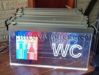 Biển treo thả đèn LED toilet mica khắc, biển hộp đèn toilet thả trần