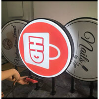 Biển vẫy quảng cáo, vuông 60 cm trắng poly + in ấn thiết kế (sẵn led siêu sáng + nguồn 220v).Hộp đèn mica hút nổi tròn