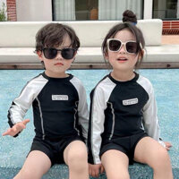 Bikini đen sọc trắng