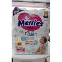 Bỉm merries nội địa M68 dán