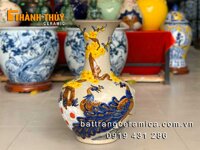 Bình củ tỏi đắp nổi Công Mai cao 42cm