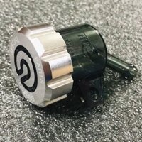 Bình dầu Brembo xám khói nắp nhôm CNC màu bạc