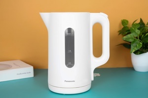 Bình đun siêu tốc Panasonic NC-K101WRA