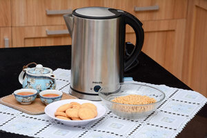 Bình - Ấm đun nước siêu tốc Philips HD9316 (HD-9316) - 1.7 lít, 1800W