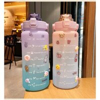 Bình Đựng Nước 2 Lít Có Vạch Báo Giờ Uống Nước Mỗi Ngày Kèm Sticker Dán Siêu Dễ Thương (Rẻ Bất Ngờ)