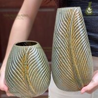 Bình hoa khắc nổi hình lá men xanh đồng - gốm Bát Tràng